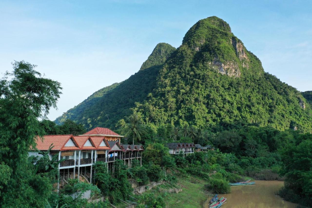 Pdv Guesthouse Muang Ngoi Dış mekan fotoğraf