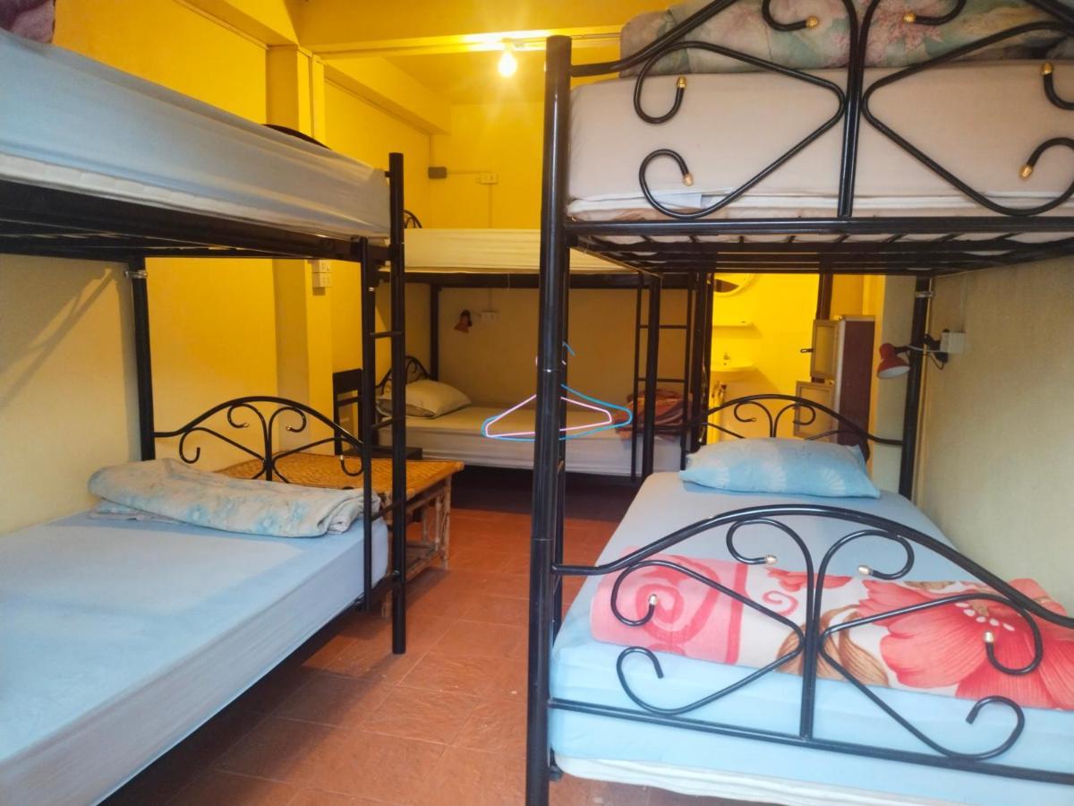 Pdv Guesthouse Muang Ngoi Dış mekan fotoğraf