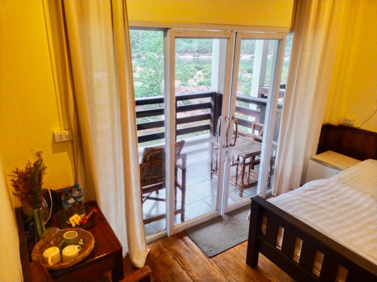 Pdv Guesthouse Muang Ngoi Dış mekan fotoğraf