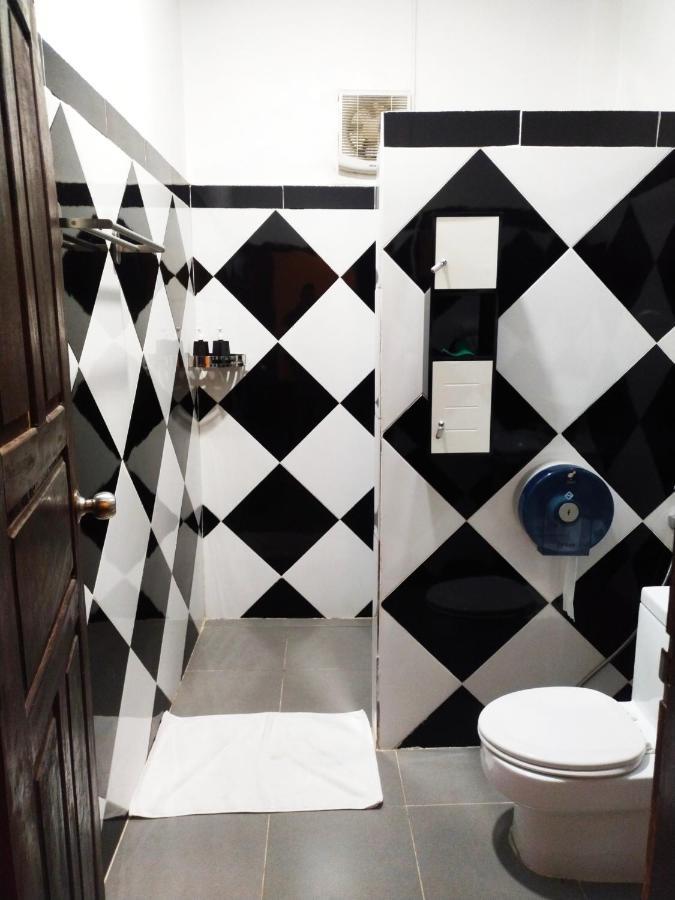 Pdv Guesthouse Muang Ngoi Dış mekan fotoğraf