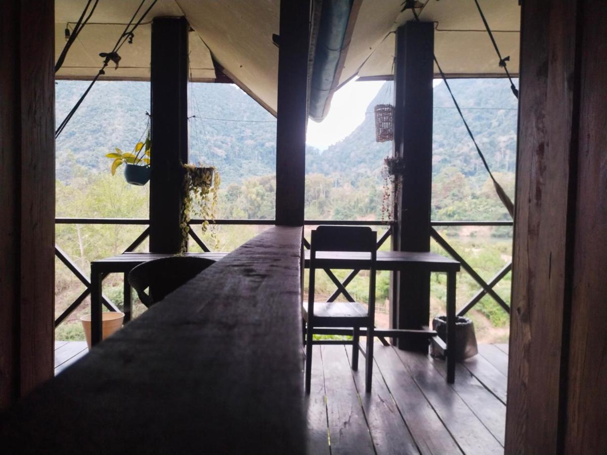 Pdv Guesthouse Muang Ngoi Dış mekan fotoğraf