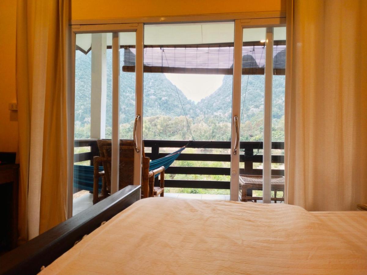 Pdv Guesthouse Muang Ngoi Dış mekan fotoğraf
