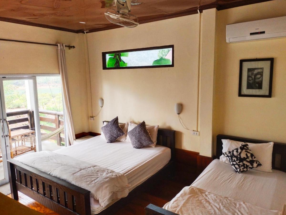 Pdv Guesthouse Muang Ngoi Dış mekan fotoğraf